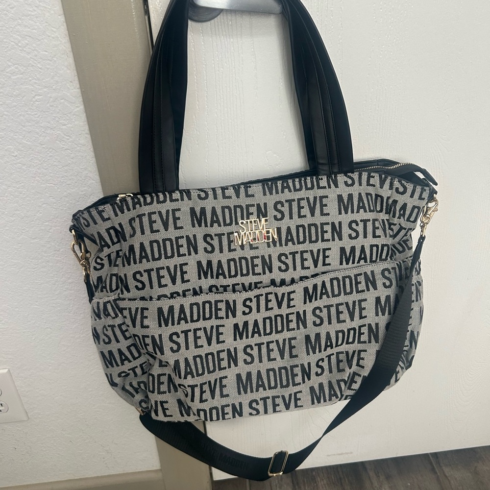 Steve Madden Logo Diaper Bag Tote w/ Changing Mat - EUC - Picture 2 of 11